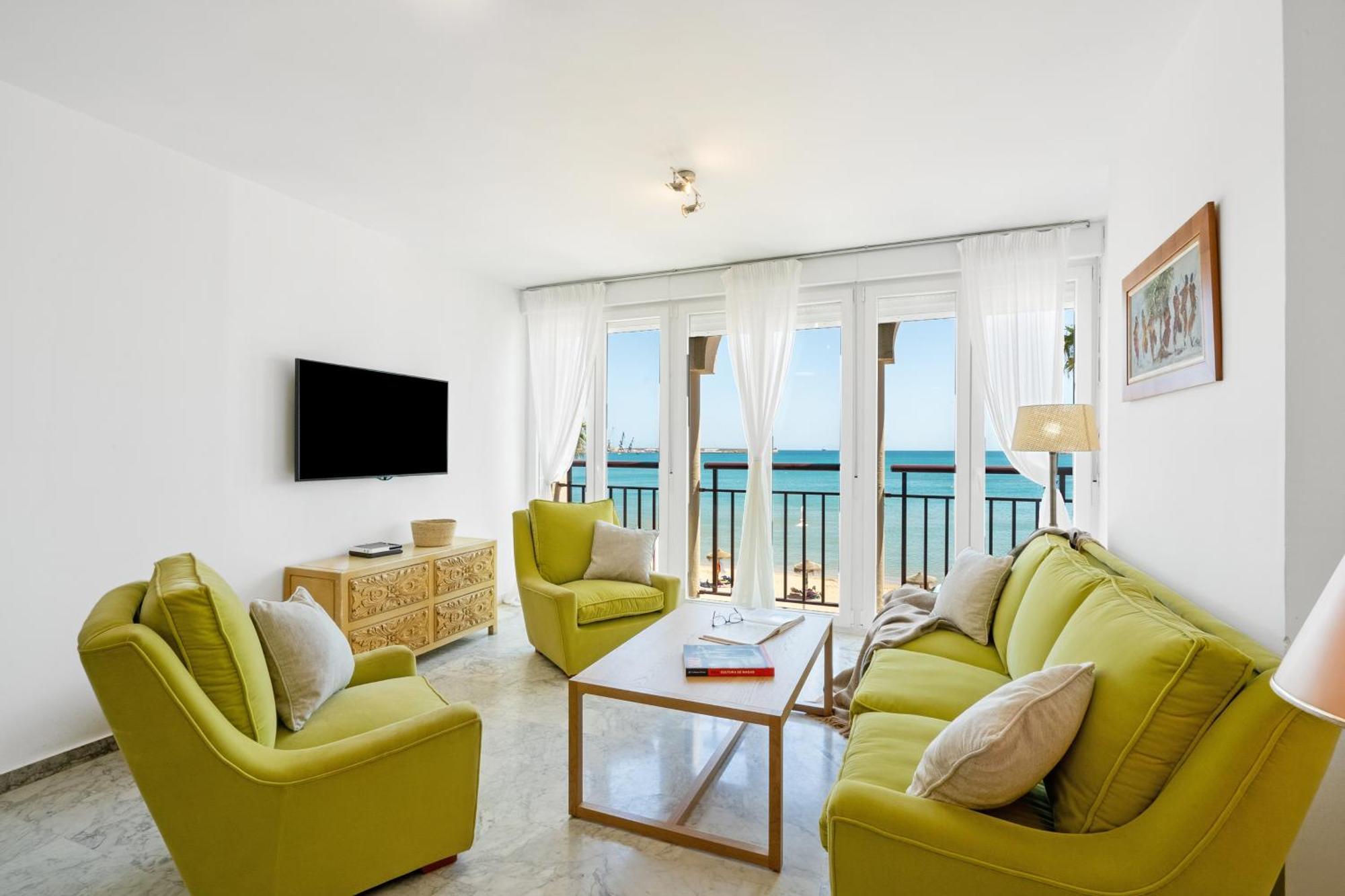 Las Piranas Apartment เมลีญา ภายนอก รูปภาพ