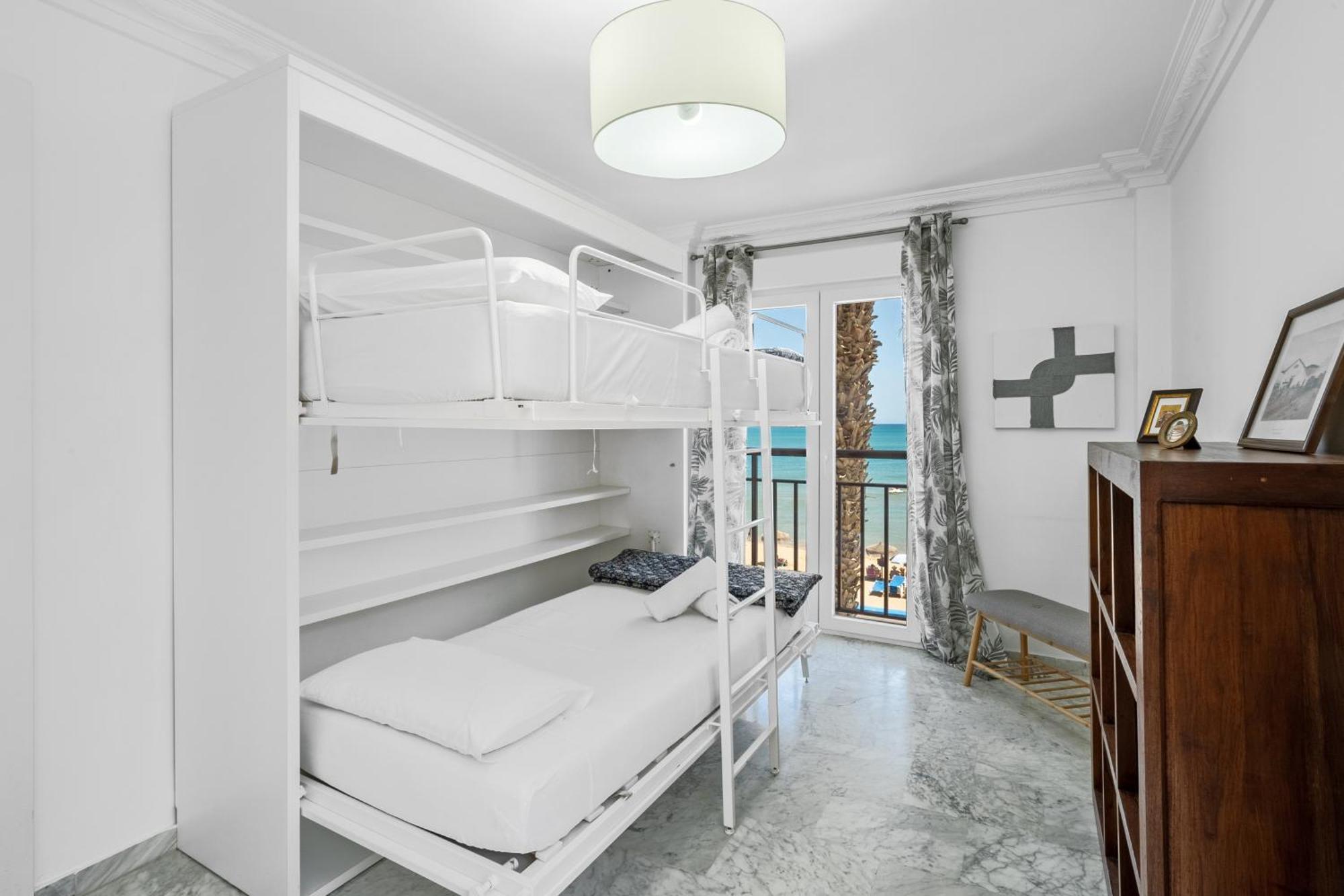 Las Piranas Apartment เมลีญา ภายนอก รูปภาพ